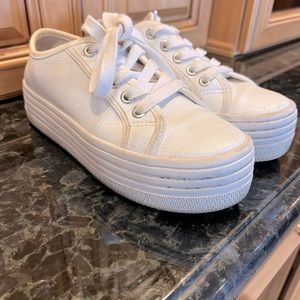 Steve Madden platform sneakers 6.5